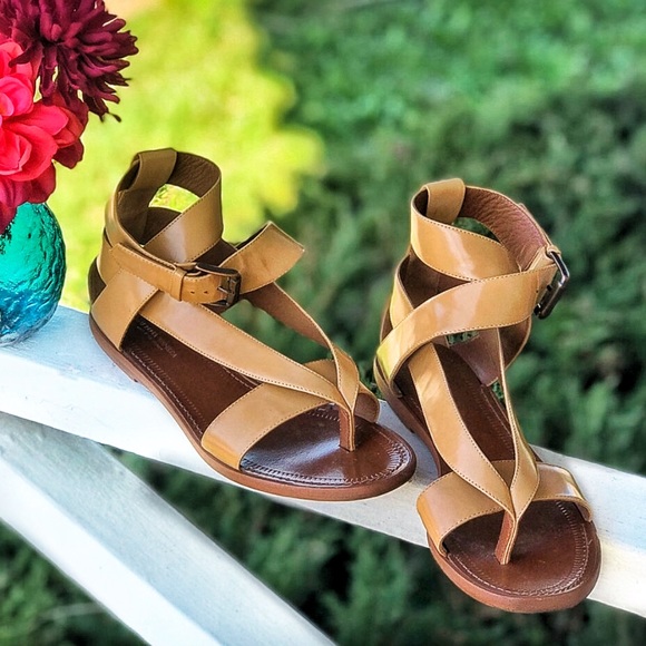 SOLD BOTTEGA VENETA Tan cross-over strap sandals - Picture 8 of 8